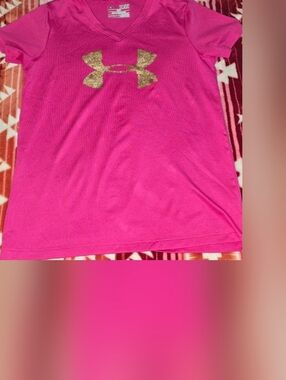 Under Armour Hot Pink Gold Logo Loose Fit Athletic Tee Girls YSM
